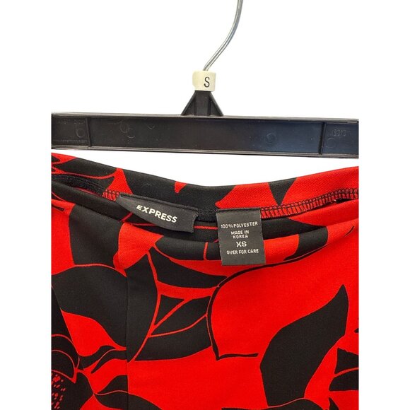 Express Rose Print Skirt XS Black Red Floral Pull-On Knee Length Flowy Party - Picture 4 of 7